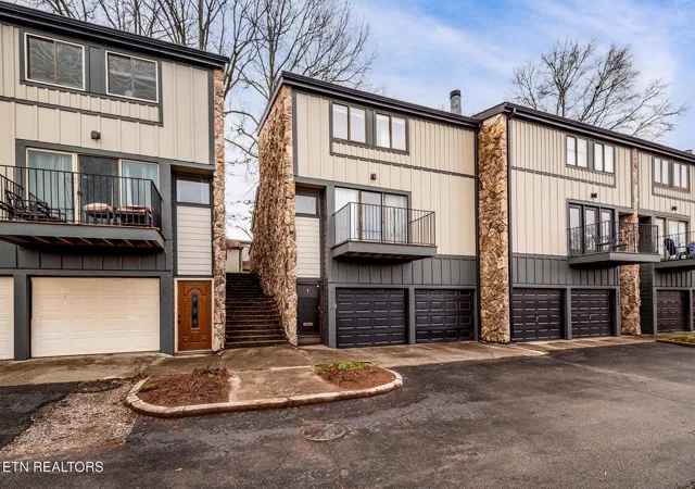 1916 Cherokee Bluff Dr Unit 71, Knoxville