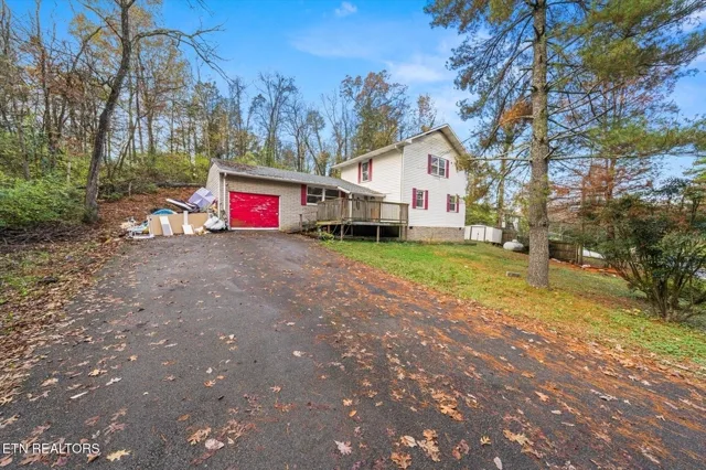 709 Brown Mountain Loop Rd, Knoxville