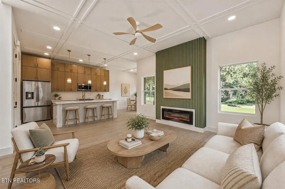 1908 Amherst Rd — interior