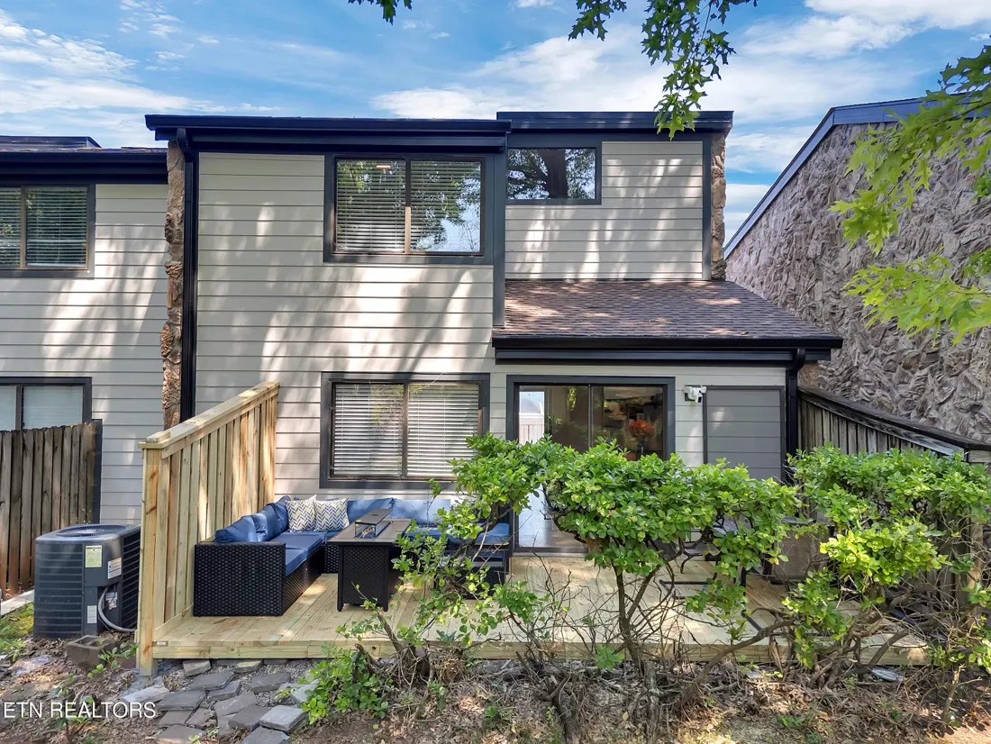 1916 Cherokee Bluff Dr — photo 4