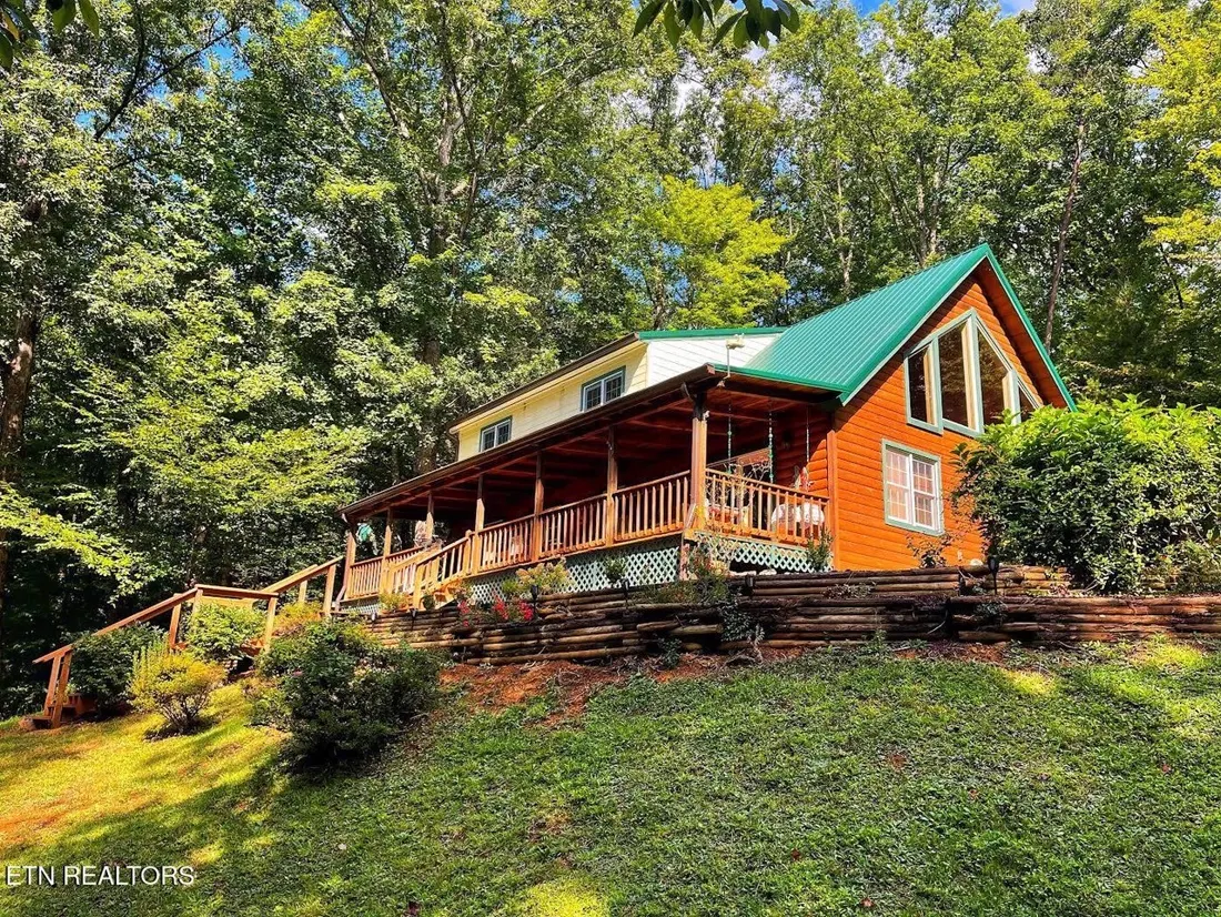 3587 Mountain Creek Way — photo 3