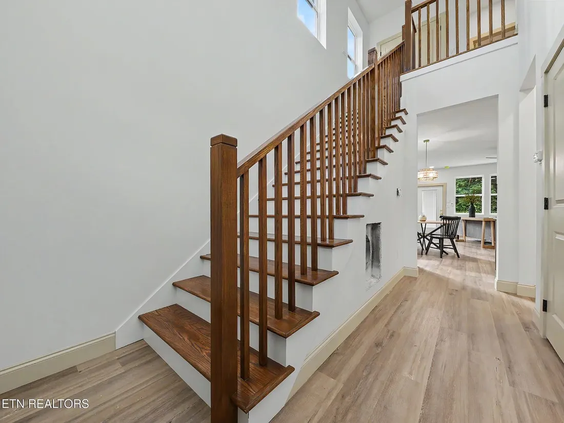 4913 Tenwood Dr NW — photo 2